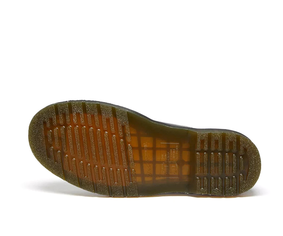 A low cut black leather oxford shoe from Dr. Martens.